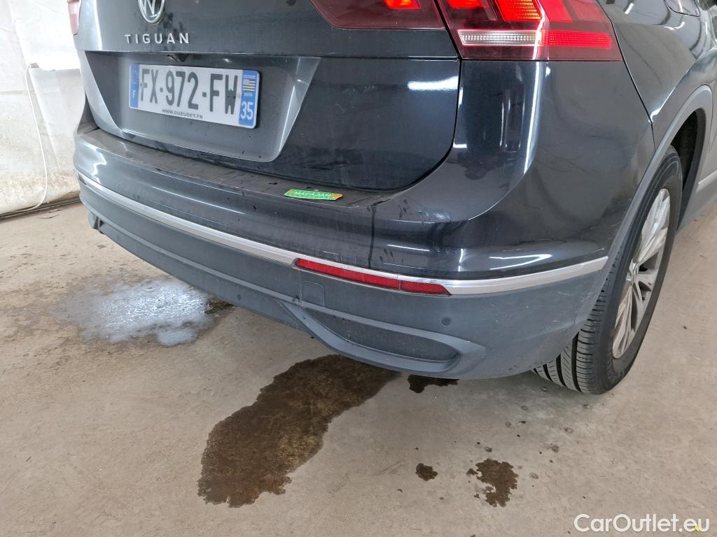  Volkswagen  Tiguan VOLKSWAGEN  / 2020 / 5P / SUV 2.0 TDI 150 DSG7 Life Business #25