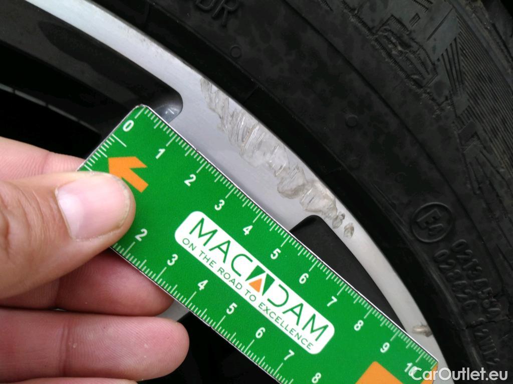  Volkswagen  Tiguan VOLKSWAGEN  Allspace / 2017 / 5P / SUV 2.0 TDI 150 DSG7 Carat Exclusive #43