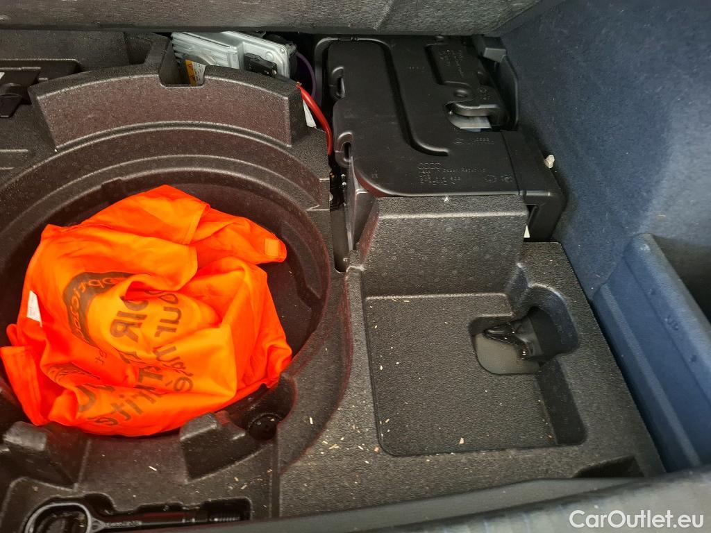  Audi  Q3 AUDI  / 2018 / 5P / SUV 1.5 35 TFSI 150 S TRONIC DESIGN #35