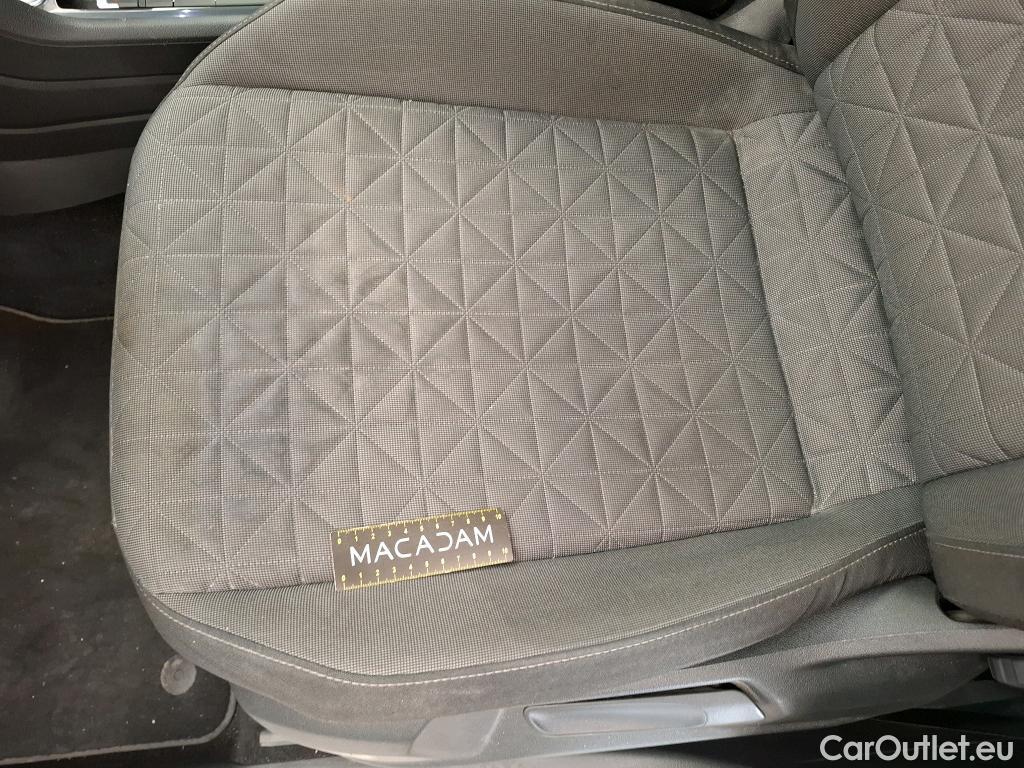  Volkswagen  Tiguan VOLKSWAGEN  / 2020 / 5P / SUV 2.0 TDI 150 DSG7 Life Business #28