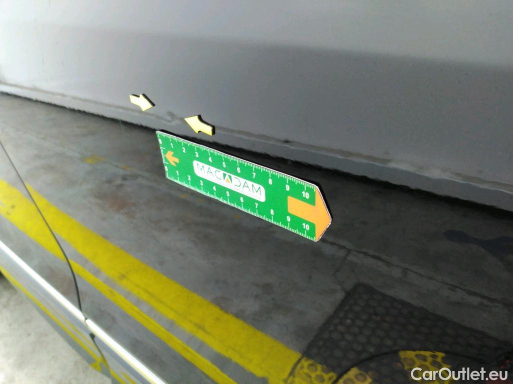  Volkswagen  Tiguan VOLKSWAGEN  Allspace / 2017 / 5P / SUV 2.0 TDI 150 DSG7 Carat Exclusive #58