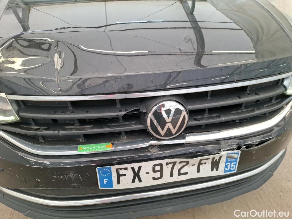  Volkswagen  Tiguan VOLKSWAGEN  / 2020 / 5P / SUV 2.0 TDI 150 DSG7 Life Business #17