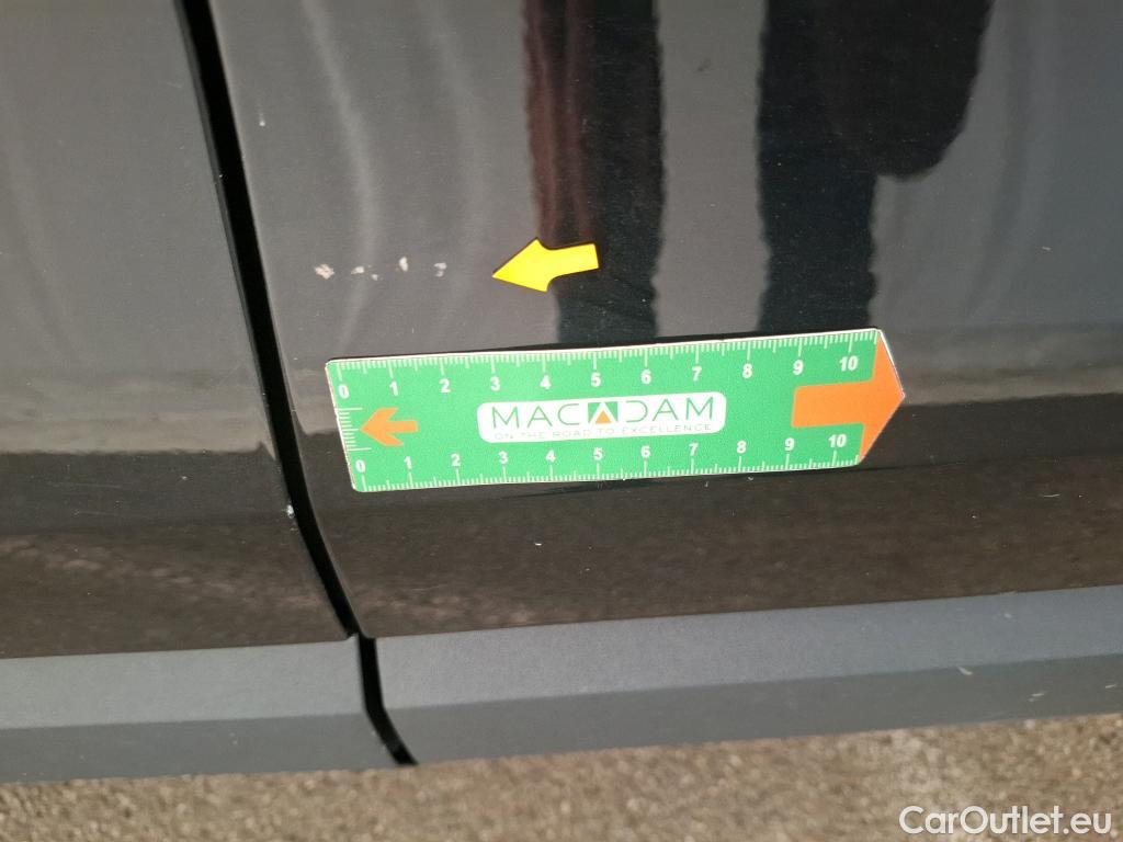  Audi  Q3 AUDI  / 2018 / 5P / SUV 1.5 35 TFSI 150 S TRONIC DESIGN #38