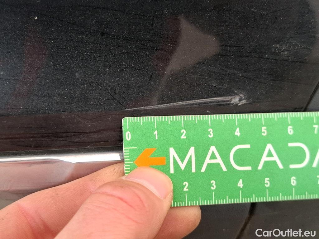  Volkswagen  Tiguan VOLKSWAGEN  / 2020 / 5P / SUV 2.0 TDI 150 DSG7 Life Business #29