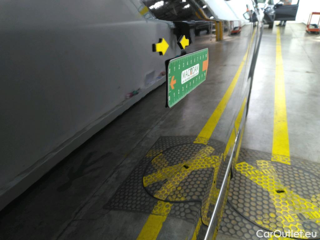  Volkswagen  Tiguan VOLKSWAGEN  Allspace / 2017 / 5P / SUV 2.0 TDI 150 DSG7 Carat Exclusive #53