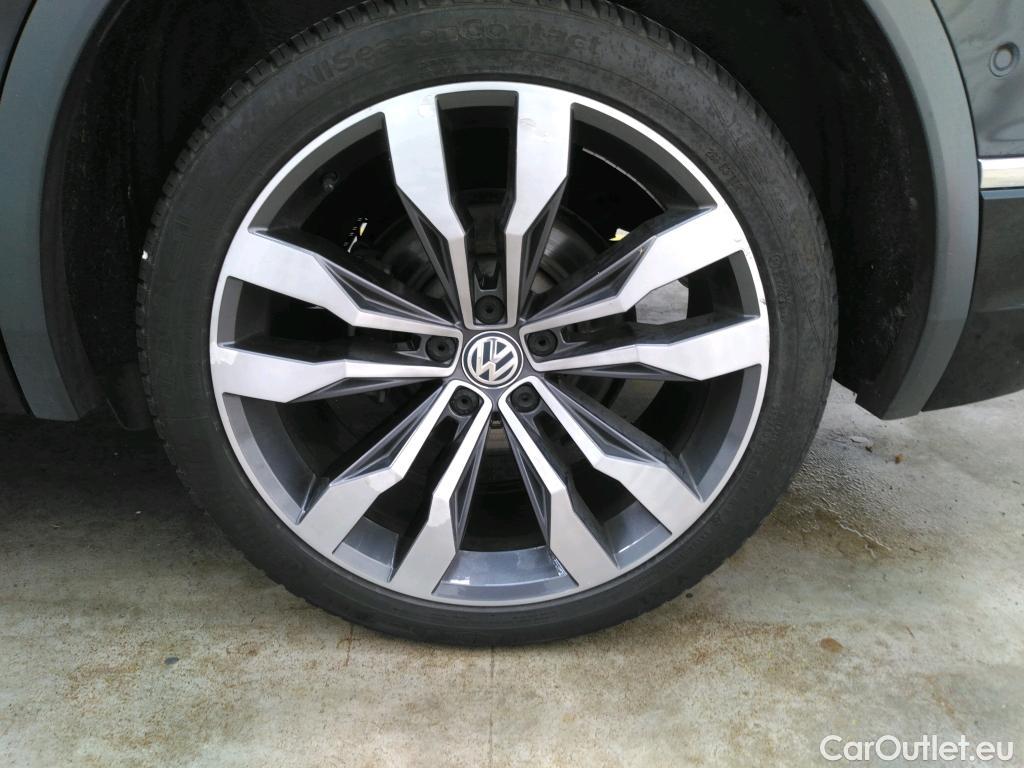  Volkswagen  Tiguan VOLKSWAGEN  Allspace / 2017 / 5P / SUV 2.0 TDI 150 DSG7 Carat Exclusive #5