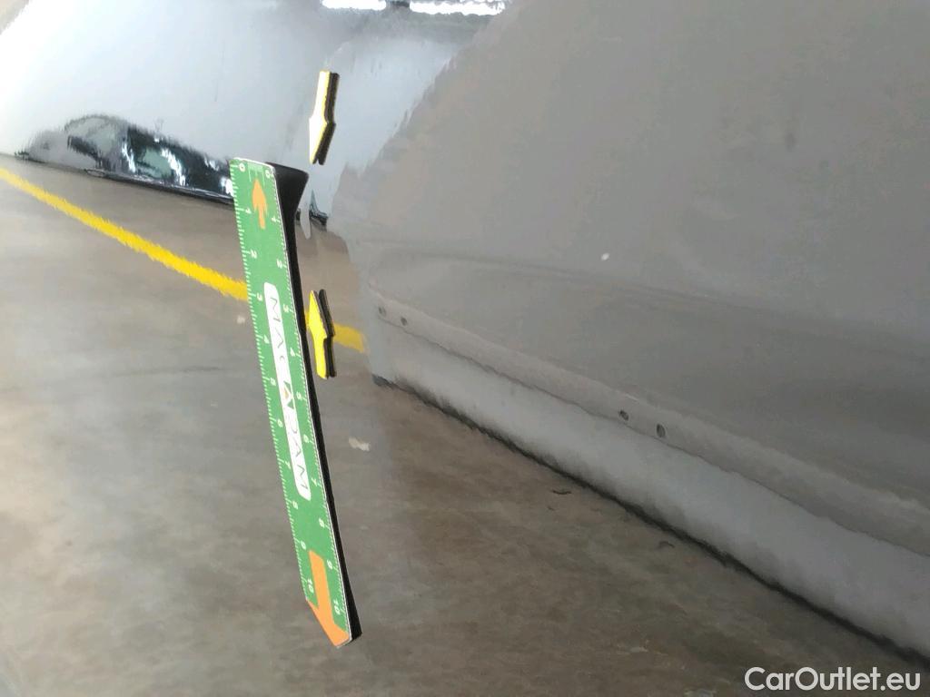  Volkswagen  Tiguan VOLKSWAGEN  Allspace / 2017 / 5P / SUV 2.0 TDI 150 DSG7 Carat Exclusive #47