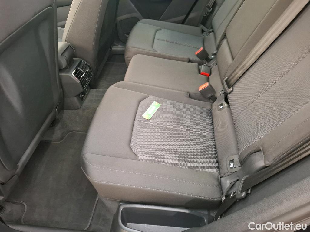  Audi  Q3 AUDI  / 2018 / 5P / SUV 45 TFSI E 245 S TRONIC BUSINESS LINE (ex L389) #9