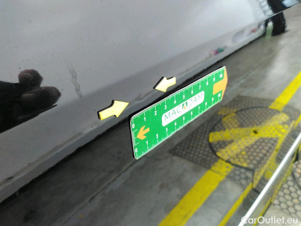  Volkswagen  Tiguan VOLKSWAGEN  Allspace / 2017 / 5P / SUV 2.0 TDI 150 DSG7 Carat Exclusive #52