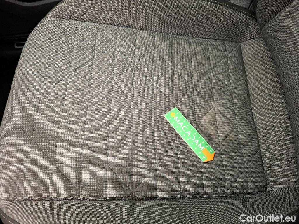  Volkswagen  Tiguan VOLKSWAGEN  / 2020 / 5P / SUV 2.0 TDI 150 DSG7 Life Business #63