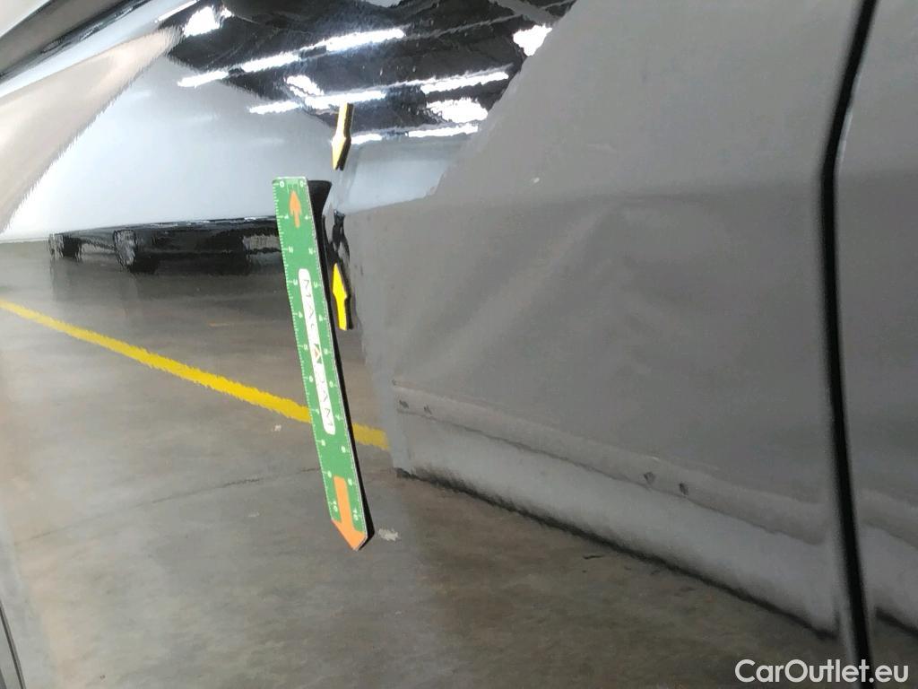  Volkswagen  Tiguan VOLKSWAGEN  Allspace / 2017 / 5P / SUV 2.0 TDI 150 DSG7 Carat Exclusive #48