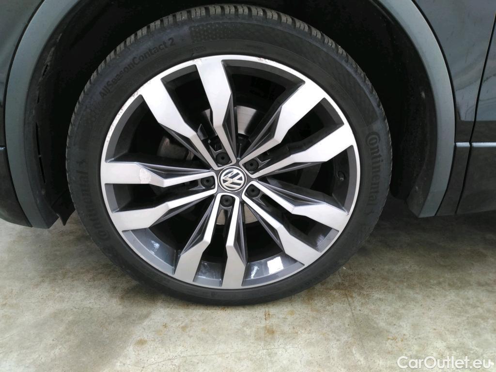  Volkswagen  Tiguan VOLKSWAGEN  Allspace / 2017 / 5P / SUV 2.0 TDI 150 DSG7 Carat Exclusive #8