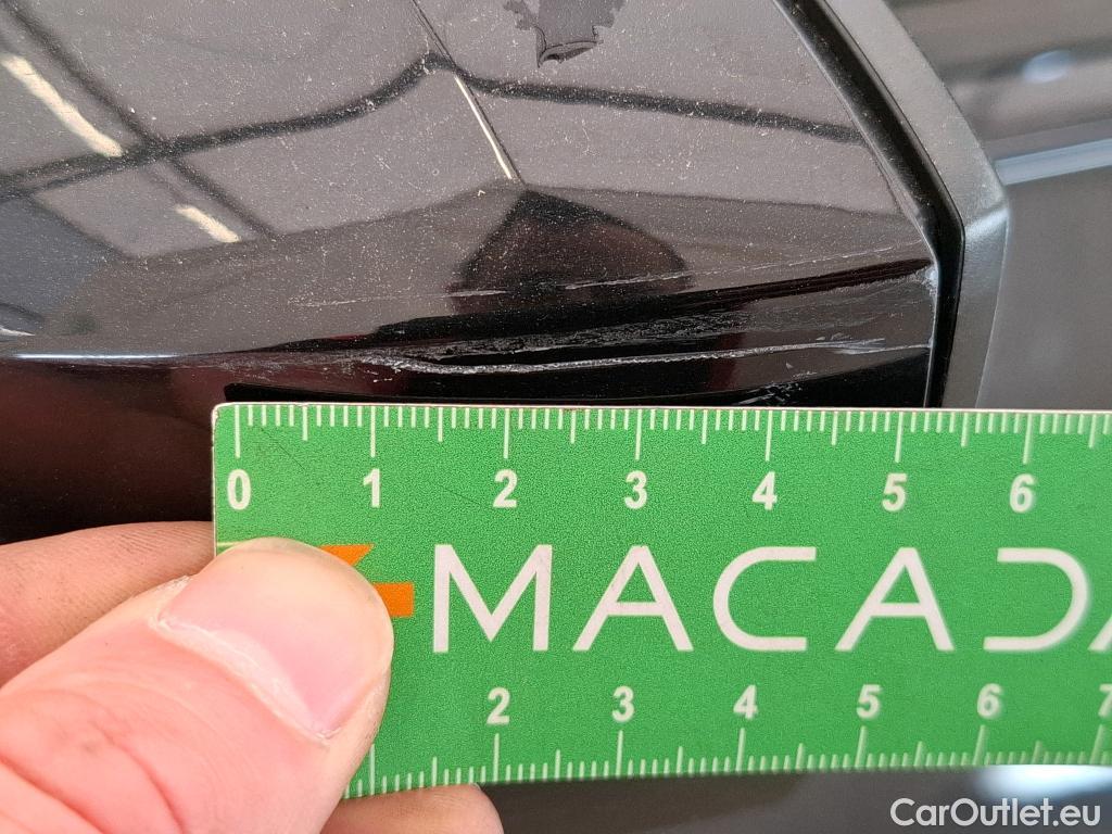  Volkswagen  Tiguan VOLKSWAGEN  / 2020 / 5P / SUV 2.0 TDI 150 DSG7 Life Business #60