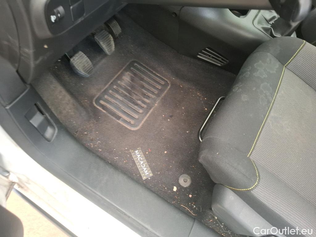  Citroen  C3  Feel Business 1.2 PureTech 80CV BVM5 E6d #3