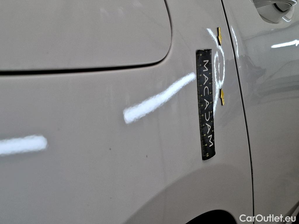  Bmw  Serie 2 BMW Série 2 Gran Coupé / 2019 / 4P / Berline 216D AUTO Business Design #31