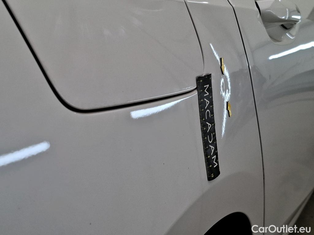  Bmw  Serie 2 BMW Série 2 Gran Coupé / 2019 / 4P / Berline 216D AUTO Business Design #29