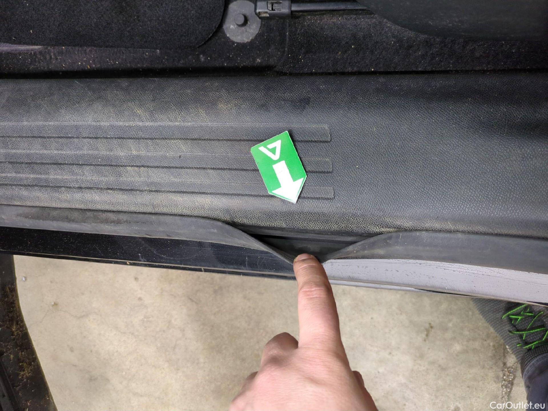  Citroen  C4  X Feel Pack 1.2 PureTech 130CV BVA8 6E #5