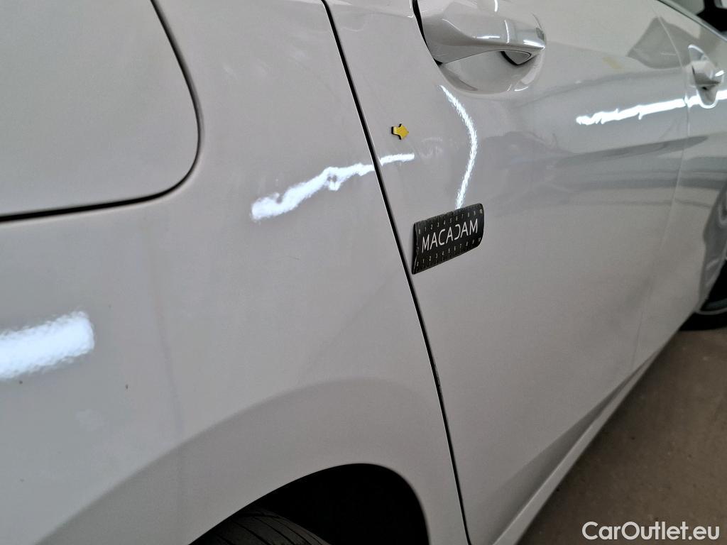  Bmw  Serie 2 BMW Série 2 Gran Coupé / 2019 / 4P / Berline 216D AUTO Business Design #4