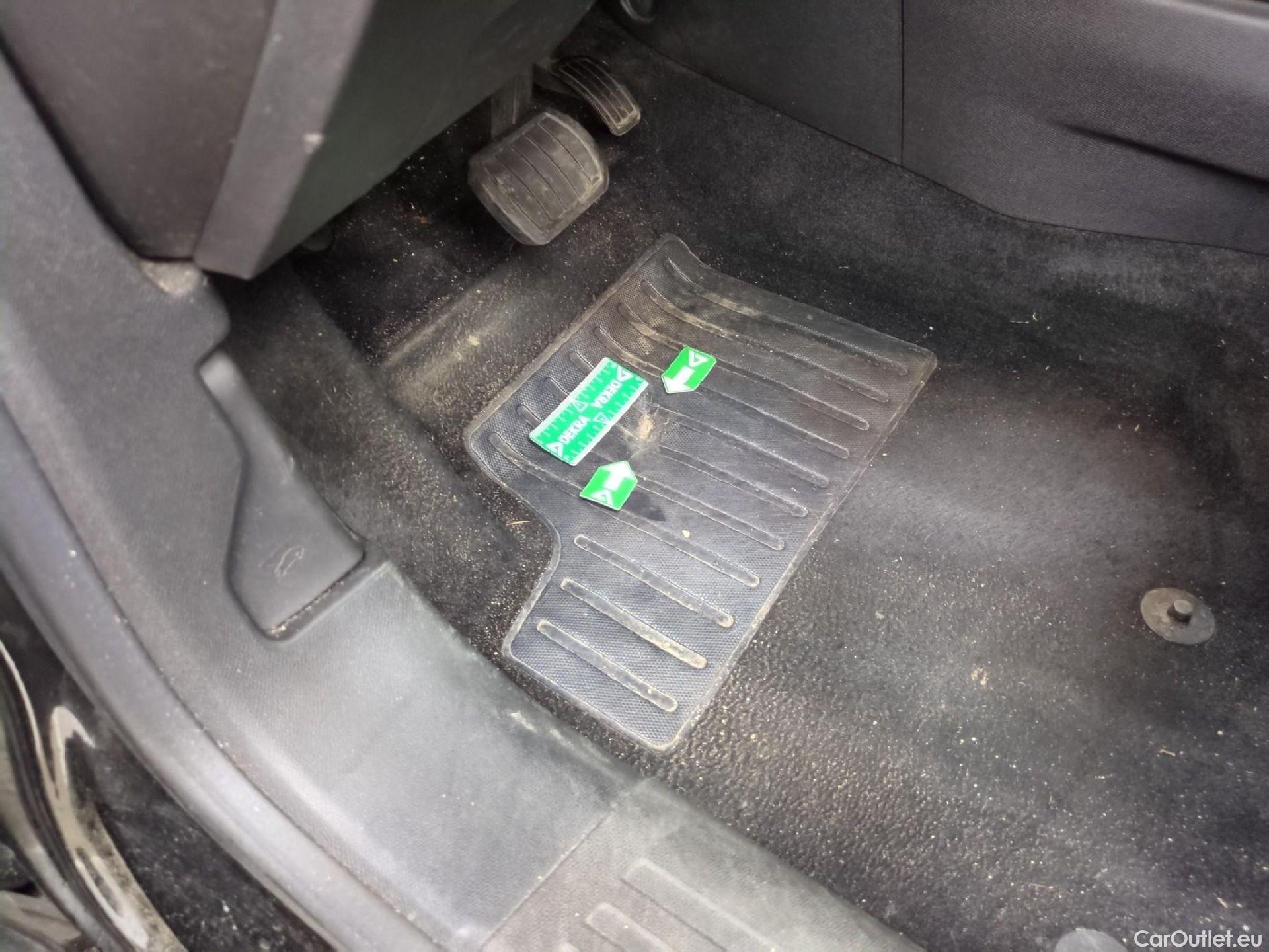  Citroen  C4  X Feel Pack 1.2 PureTech 130CV BVA8 6E #1