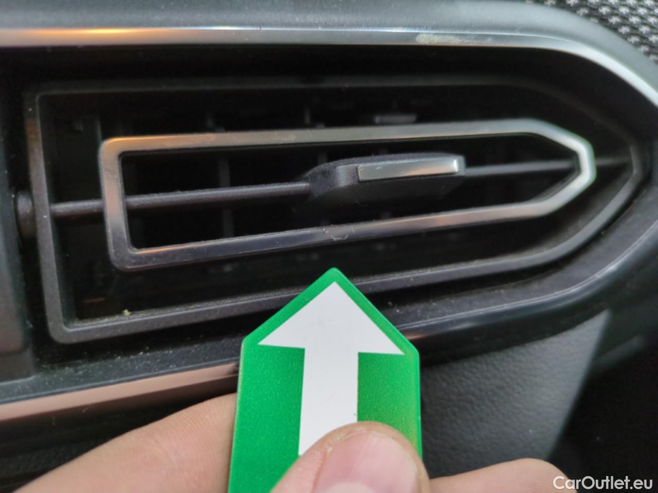  Dacia  Sandero  III Confort 1.0 TCe 90CV BVM5 E6d #26