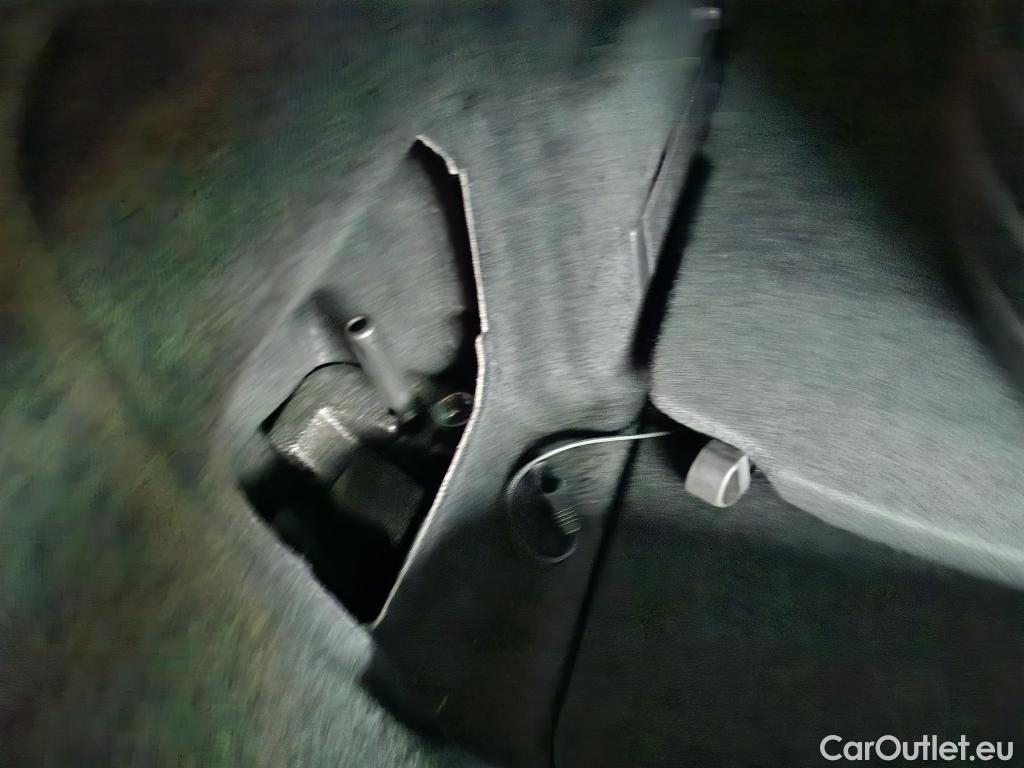  Bmw  X2 Série  sDrive 18i Lounge 1.5 135CV BVA7 E6d #22