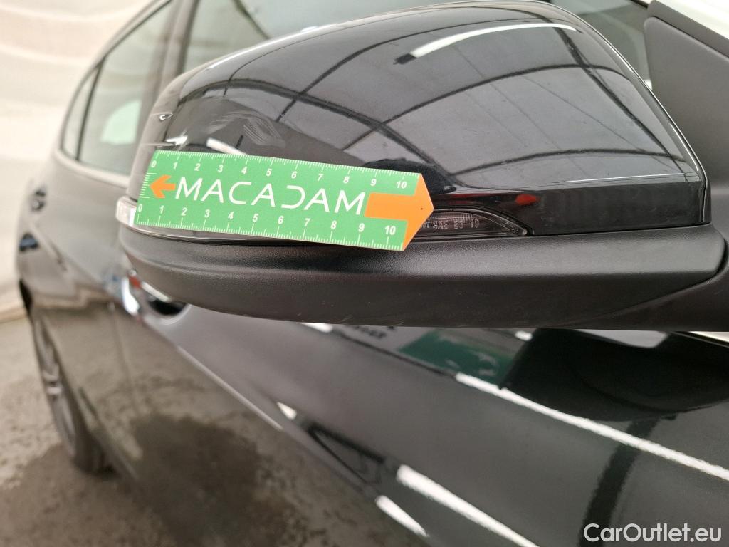  Bmw  Serie 1 BMW Série 1 / 2019 / 5P / Berline 118i DKG7 Business Design #1