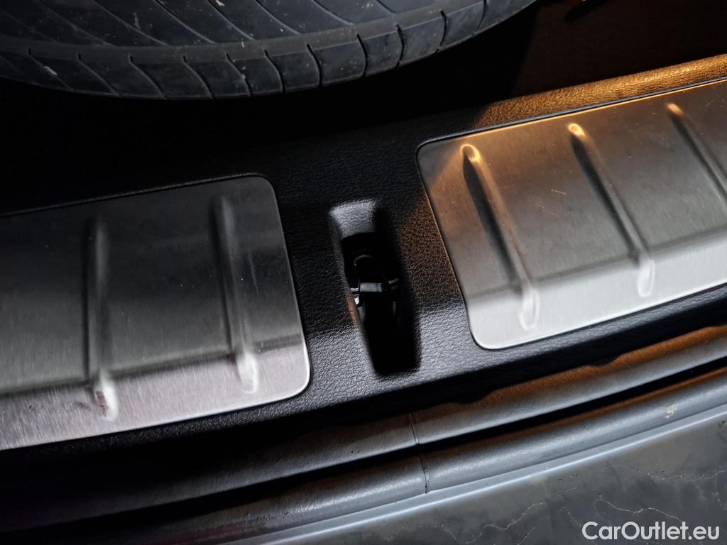  Bmw  X2 Série  sDrive 18i Lounge 1.5 135CV BVA7 E6d #29