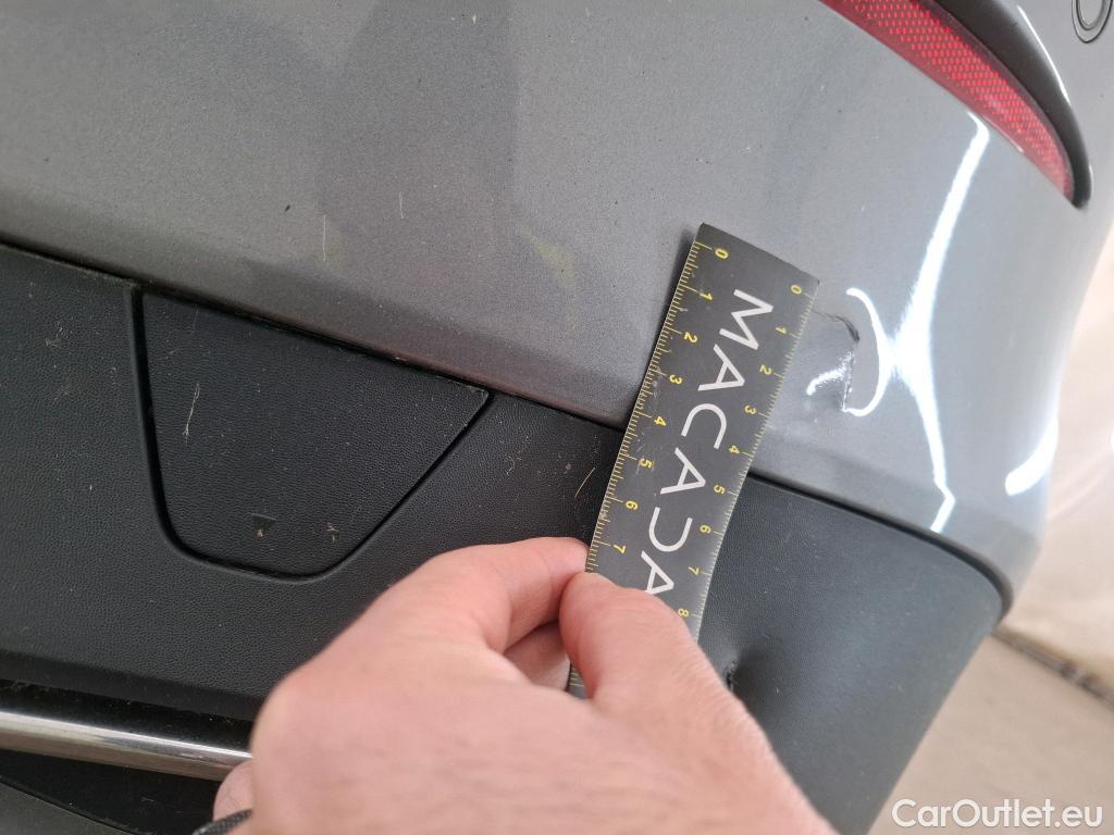  Mercedes  CLA-Klasse MERCEDES-BENZ CLA Coupe / 2019 / 4P / Coupé CLA 180 Business Line BA7 #2