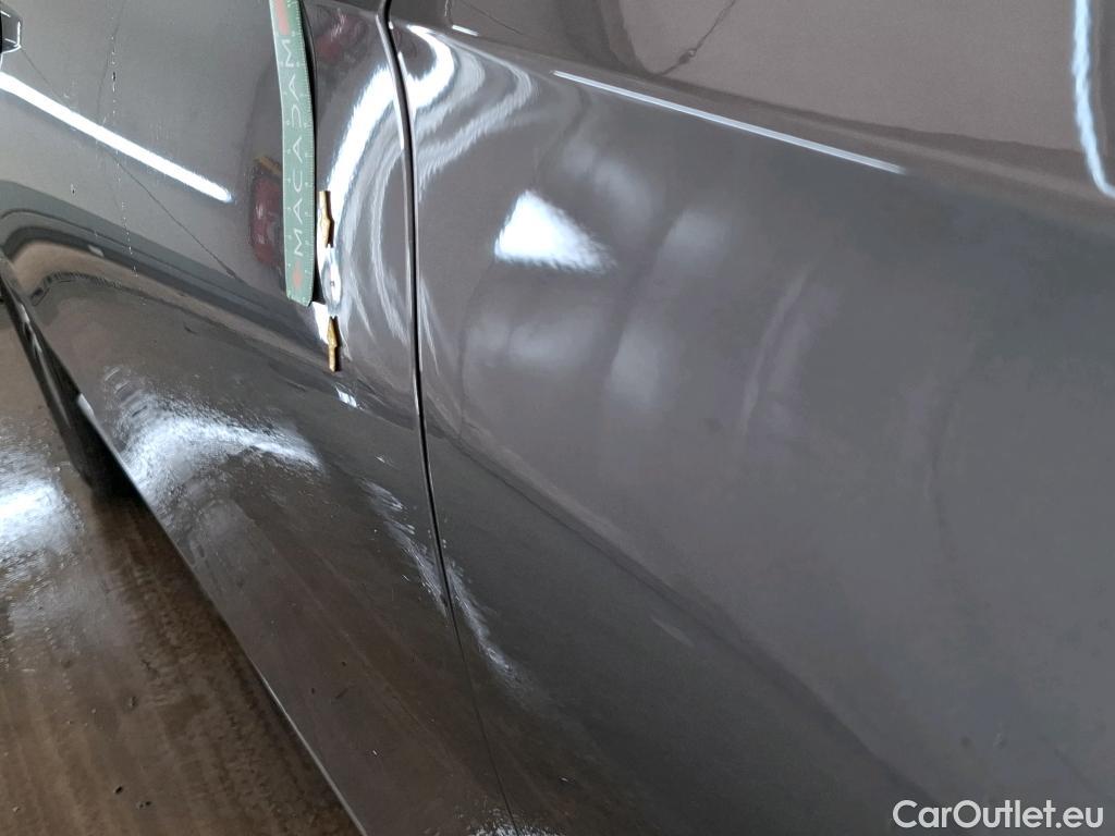  Mercedes  A-Klasse MERCEDES-BENZ Classe A Compact / 2018 / 5P / Berline A 180 Style Line #13