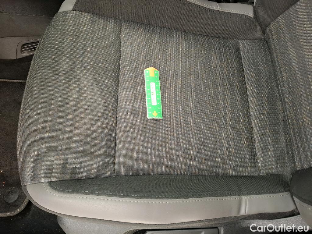  Jeep  Avenger JEEP  / 2022 / 5P / SUV BEV 115KW Longitute(SP)(SL) #12