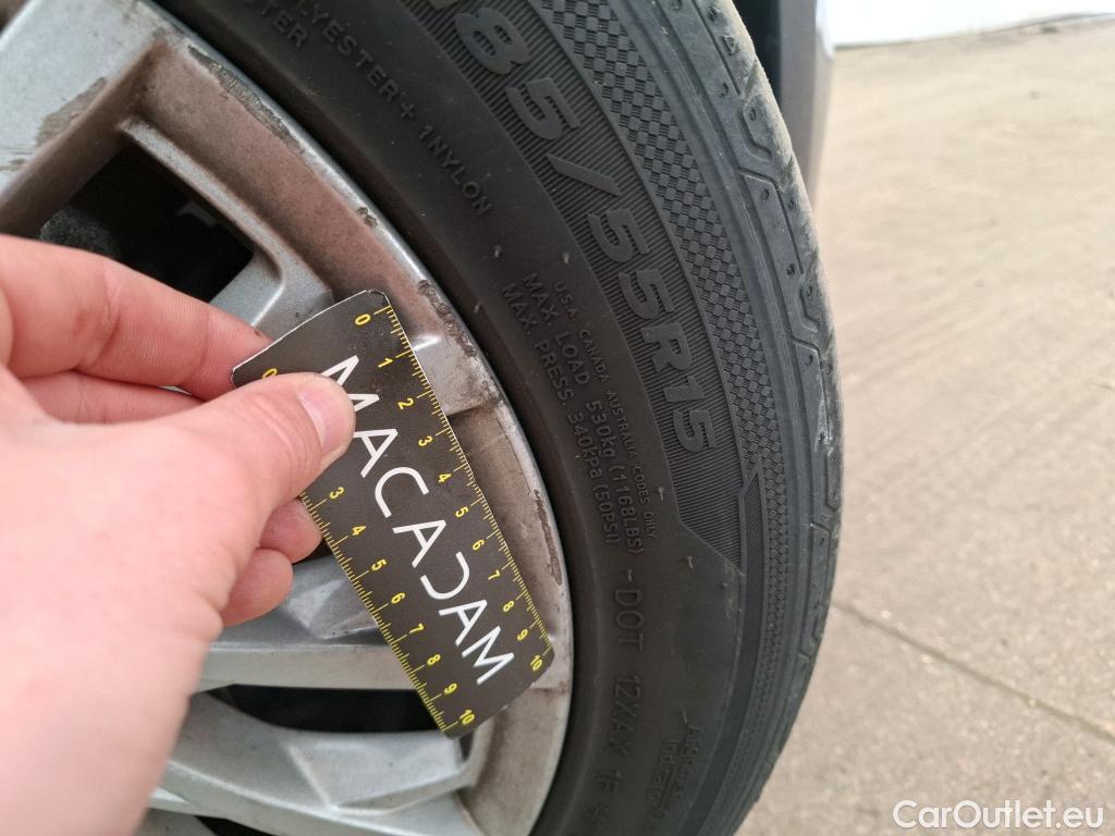  Fiat  500 FIAT   2015  3P  Berline Hybrid 10 BSG 70 ch Dolcevita #12