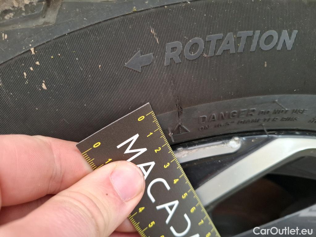  Hyundai  i30  Business 1.6 CRDi 115CV BVA7 E6d #2