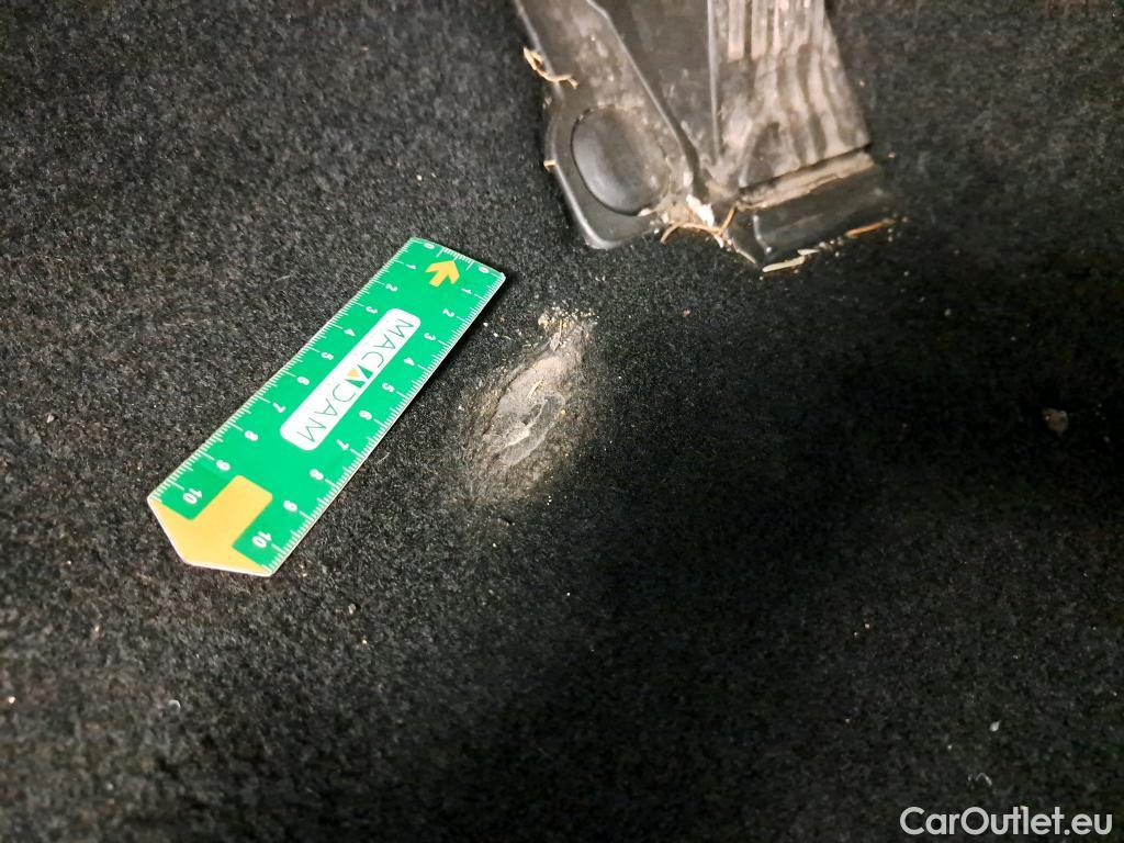  Mazda  CX-30 MAZDA  / 2019 / 5P / Crossover 2.0L e-Skyactiv X M Hybrd Sportline BVA6 #6