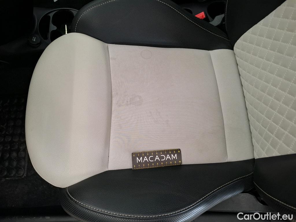  Fiat  500 FIAT   2015  3P  Berline Hybrid 10 BSG 70 ch Dolcevita #19