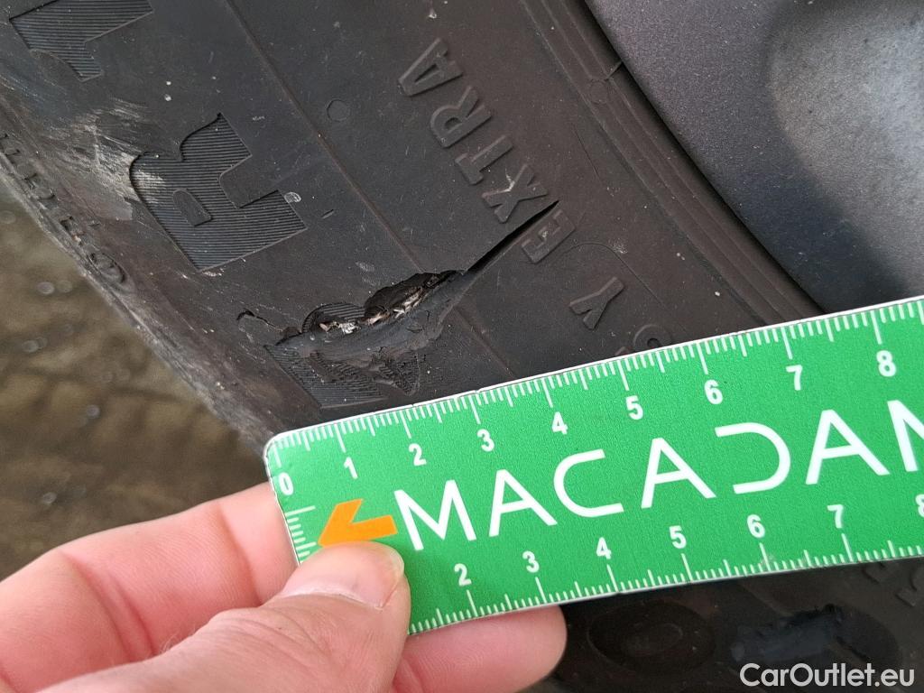  Mercedes  A-Klasse MERCEDES-BENZ Classe A Compact / 2018 / 5P / Berline A 180 Style Line #39