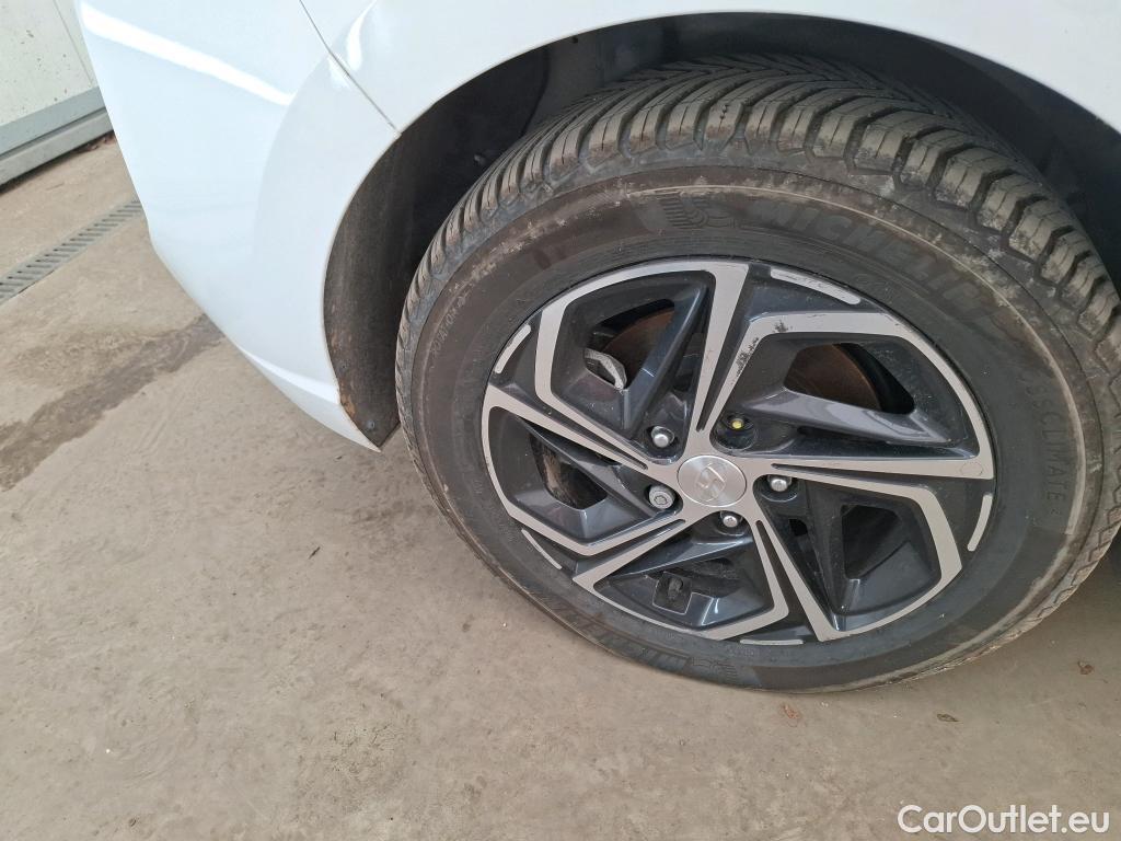  Hyundai  i30  Business 1.6 CRDi 115CV BVA7 E6d #22