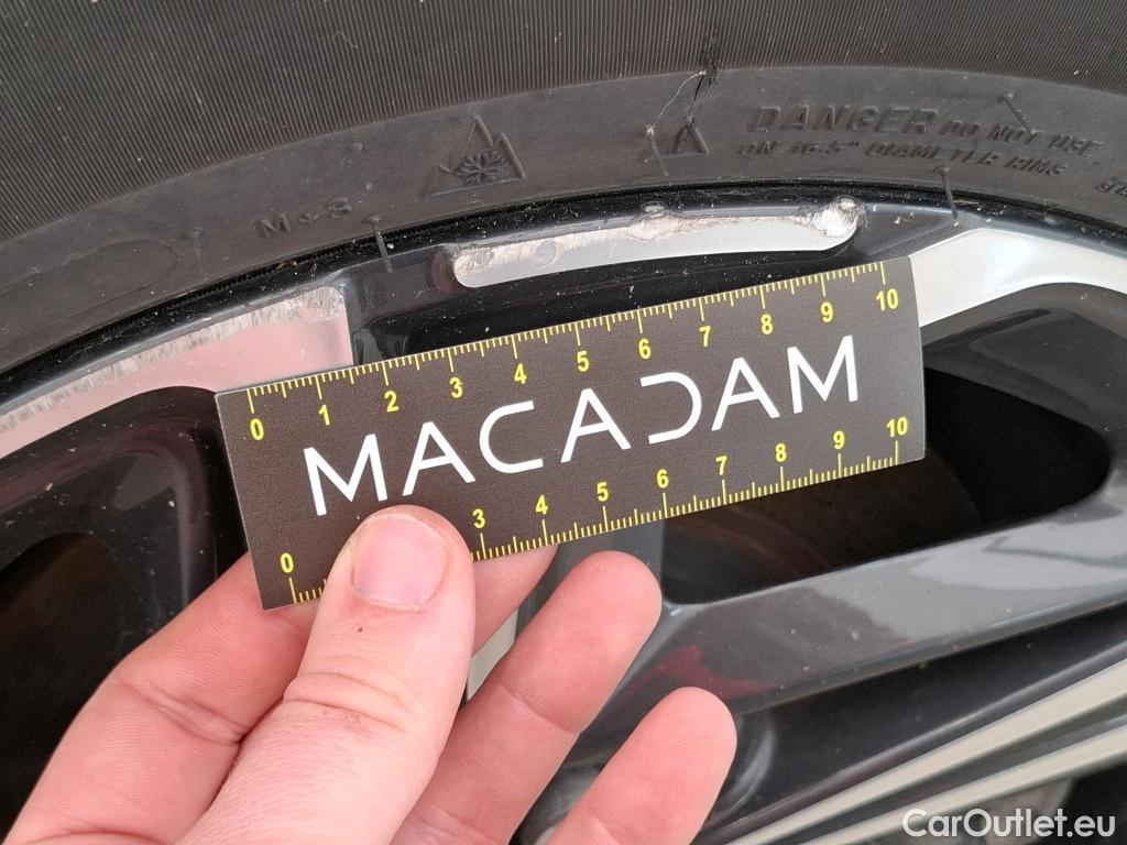  Hyundai  i30  Business 1.6 CRDi 115CV BVA7 E6d #5