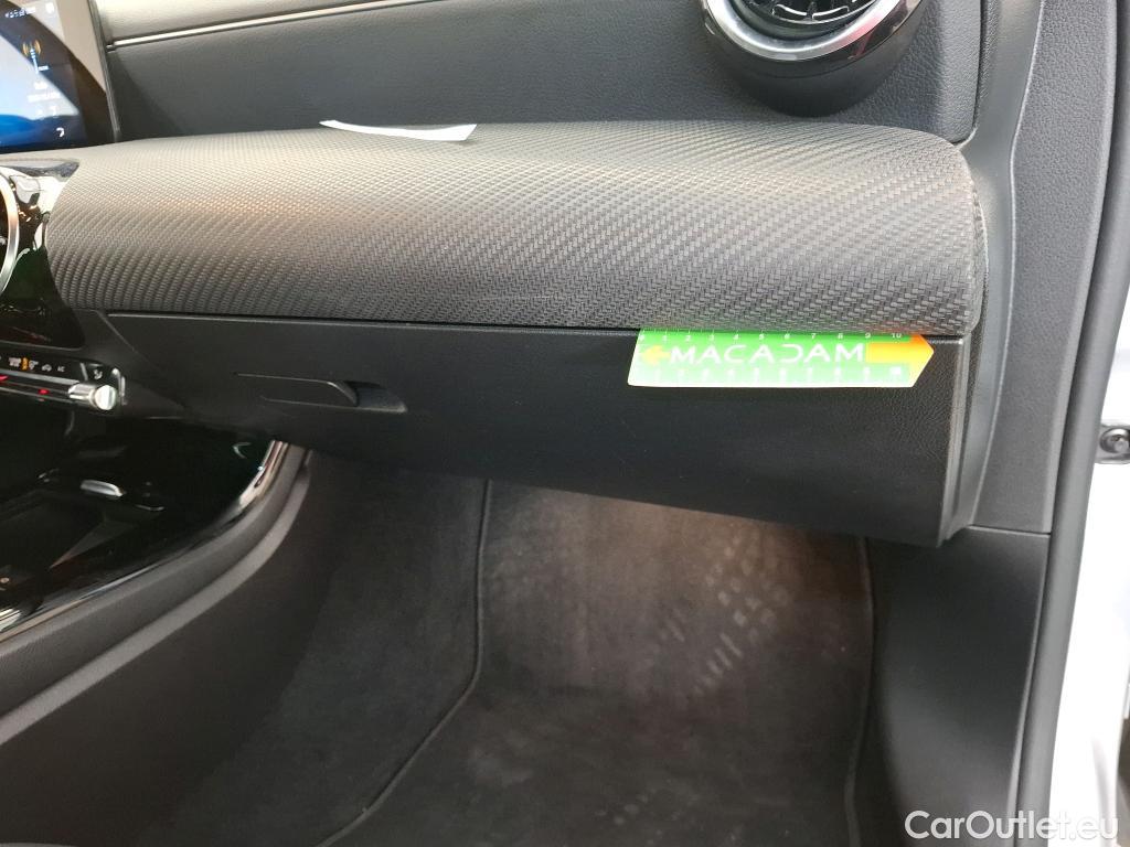  Mercedes  A-Klasse MERCEDES-BENZ Classe A Berline / 2018 / 4P / Berline A 180 d Business Line 8G-DCT #13