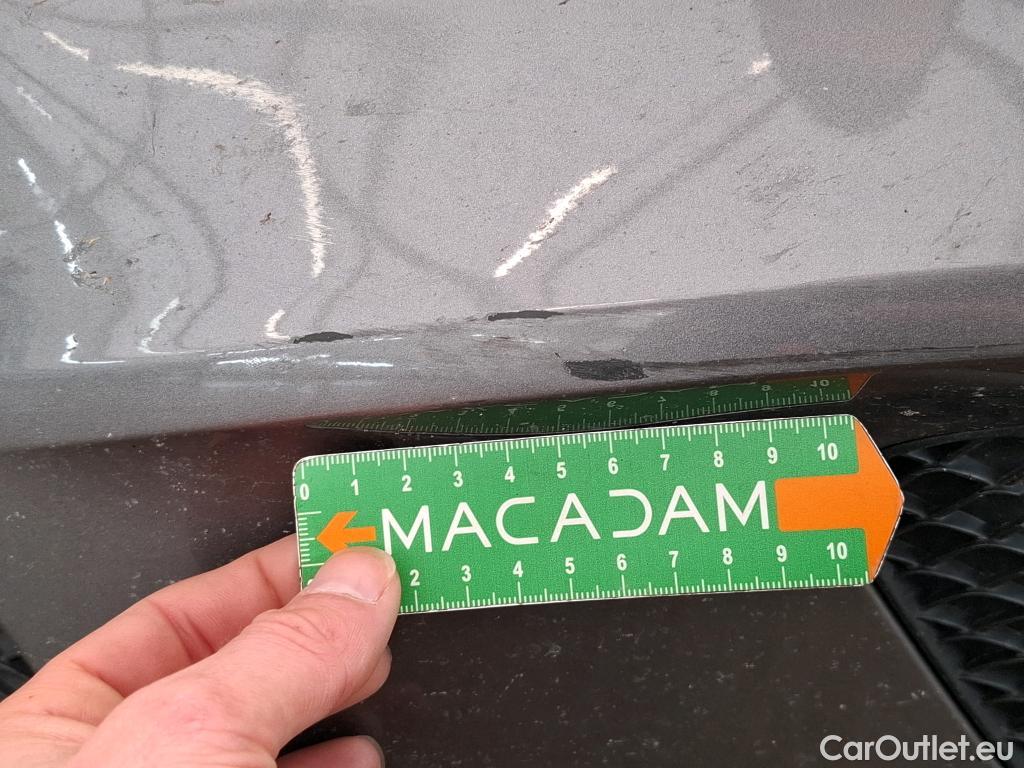  Mercedes  A-Klasse MERCEDES-BENZ Classe A Compact / 2018 / 5P / Berline A 180 Style Line #36