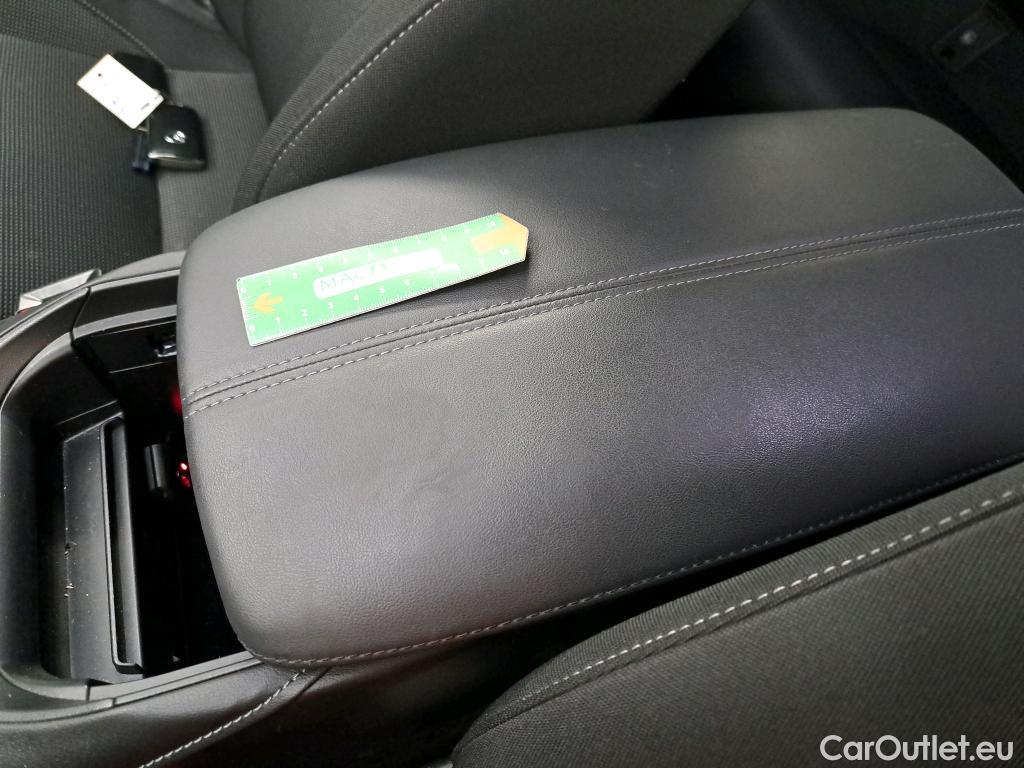  Mazda  CX-30 MAZDA  / 2019 / 5P / Crossover 2.0L e-Skyactiv X M Hybrd Sportline BVA6 #13