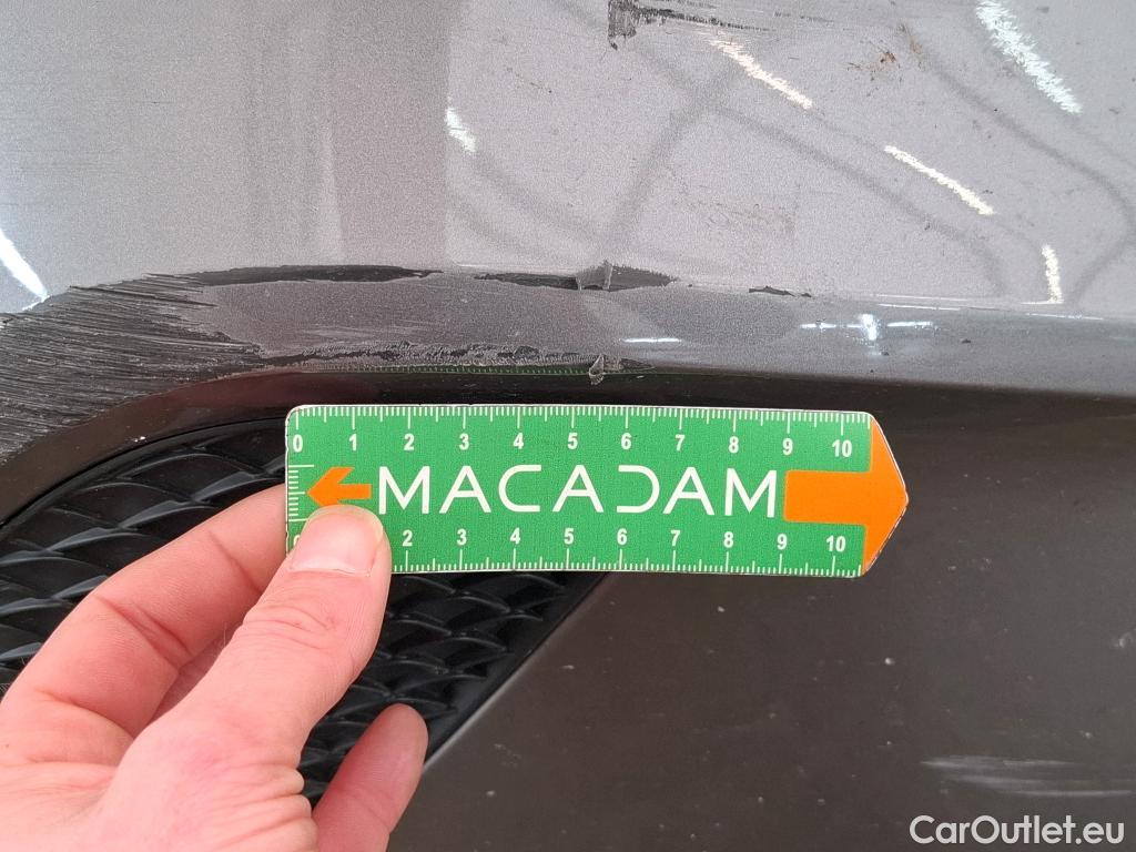  Mercedes  A-Klasse MERCEDES-BENZ Classe A Compact / 2018 / 5P / Berline A 180 Style Line #29