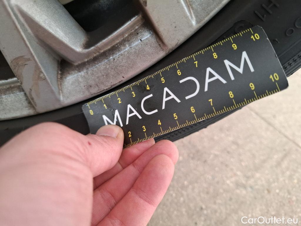  Fiat  500 FIAT   2015  3P  Berline Hybrid 10 BSG 70 ch Dolcevita #13