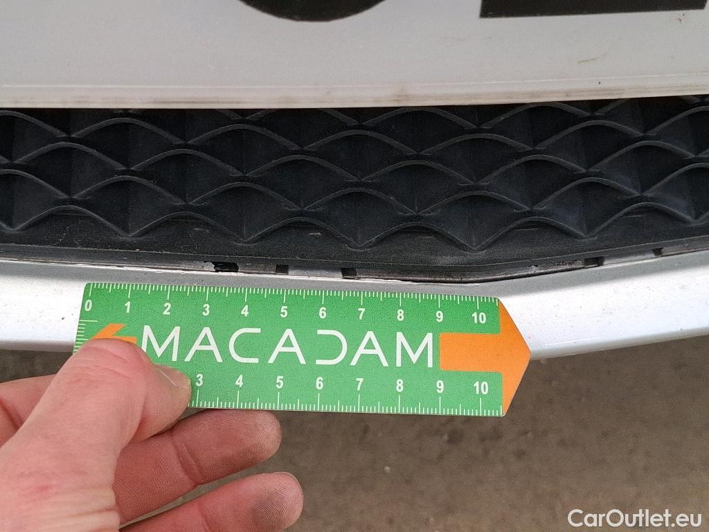  Mercedes  A-Klasse MERCEDES-BENZ Classe A Berline / 2018 / 4P / Berline A 180 d Business Line 8G-DCT #23