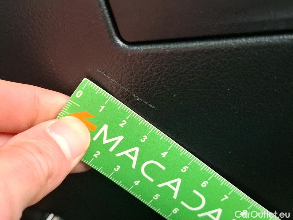  Mercedes  A-Klasse MERCEDES-BENZ Classe A Berline / 2018 / 4P / Berline A 180 d Business Line 8G-DCT #14