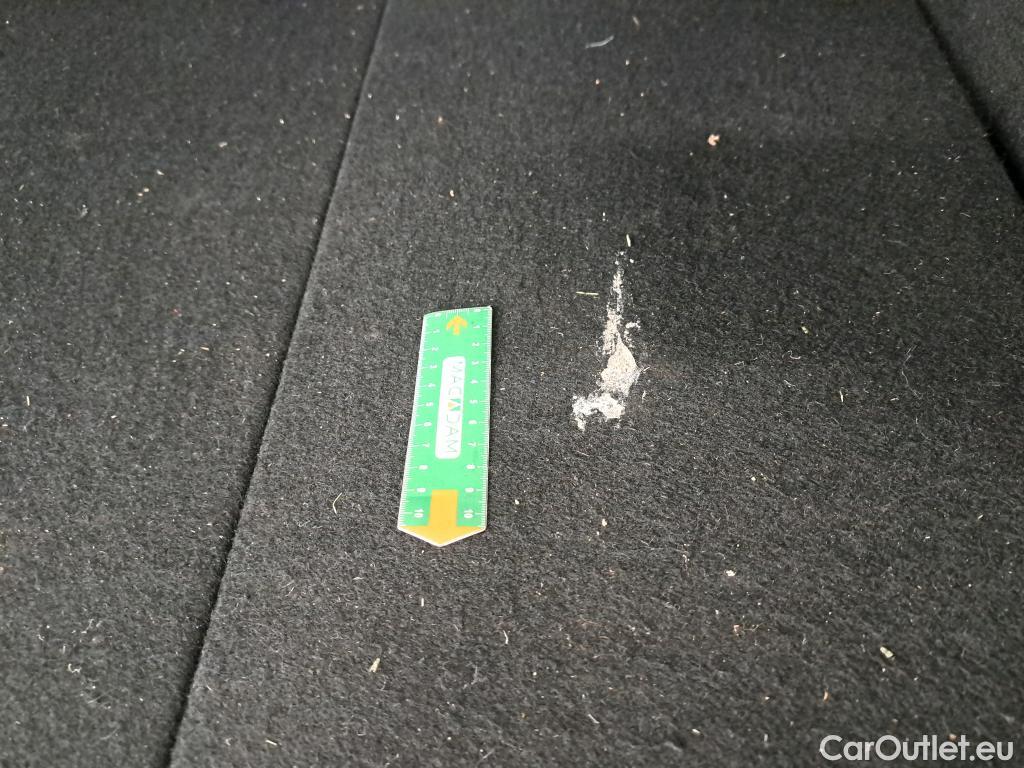  Mazda  CX-30 MAZDA  / 2019 / 5P / Crossover 2.0L e-Skyactiv X M Hybrd Sportline BVA6 #4