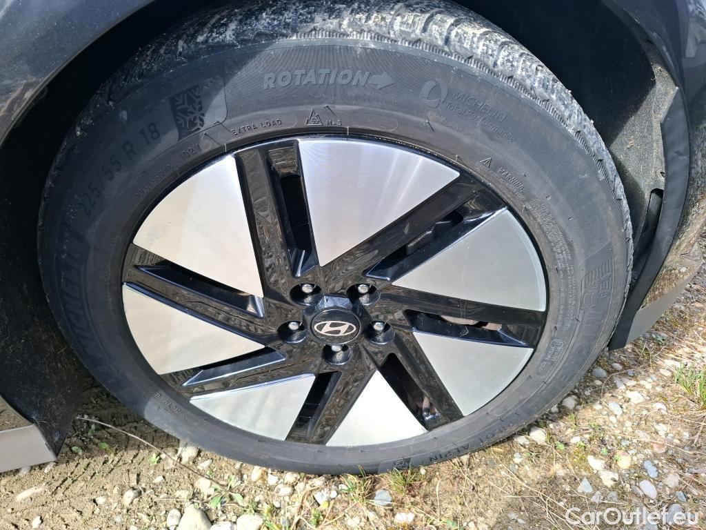  Hyundai   Ioniq Ioniq 6 Creative Electrique 77kWh BVA #4