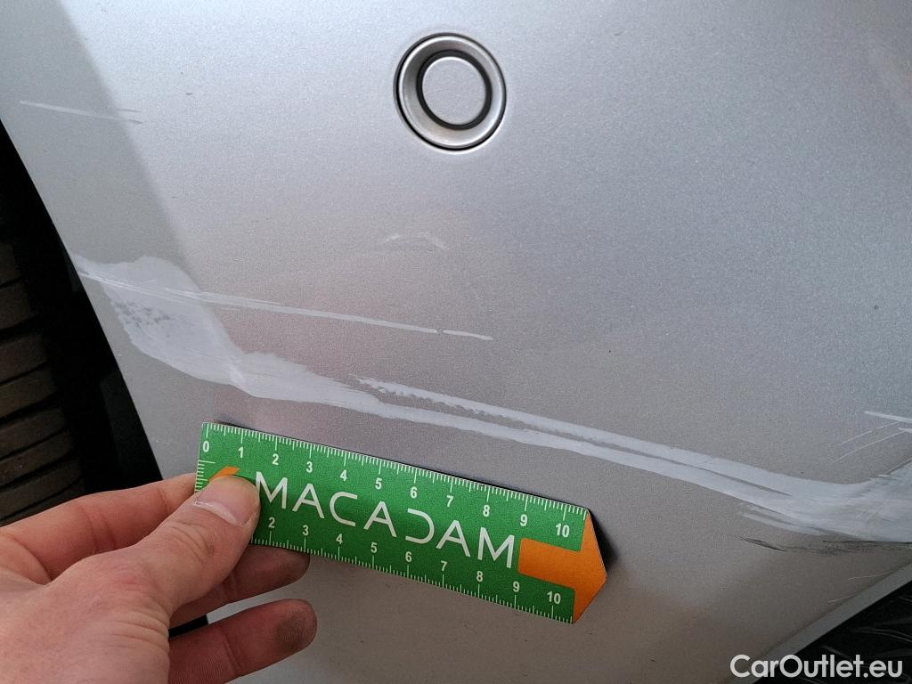  Mercedes  A-Klasse MERCEDES-BENZ Classe A Berline / 2018 / 4P / Berline A 180 d Business Line 8G-DCT #5