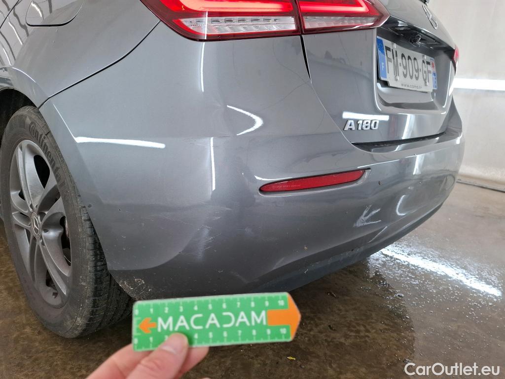  Mercedes  A-Klasse MERCEDES-BENZ Classe A Compact / 2018 / 5P / Berline A 180 Style Line #17