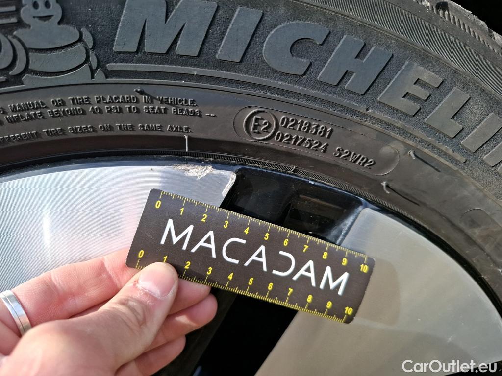  Hyundai   Ioniq Ioniq 6 Creative Electrique 77kWh BVA #15