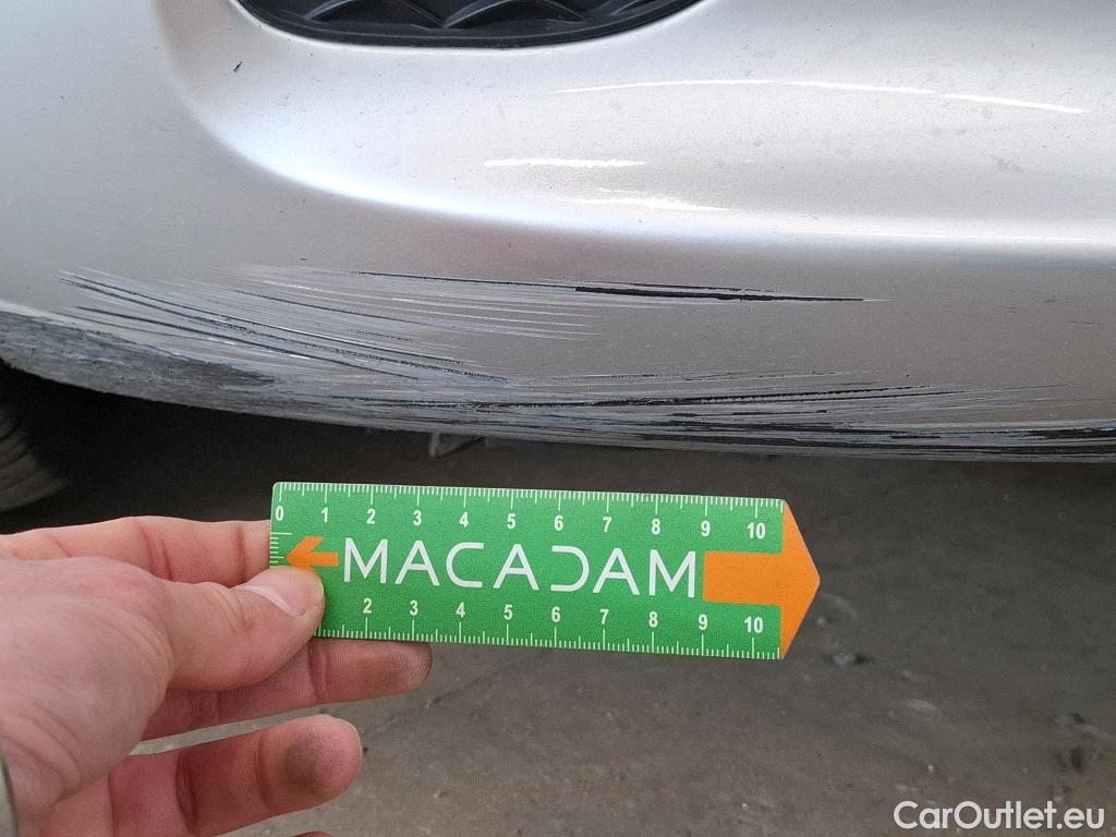  Mercedes  A-Klasse MERCEDES-BENZ Classe A Berline / 2018 / 4P / Berline A 180 d Business Line 8G-DCT #8